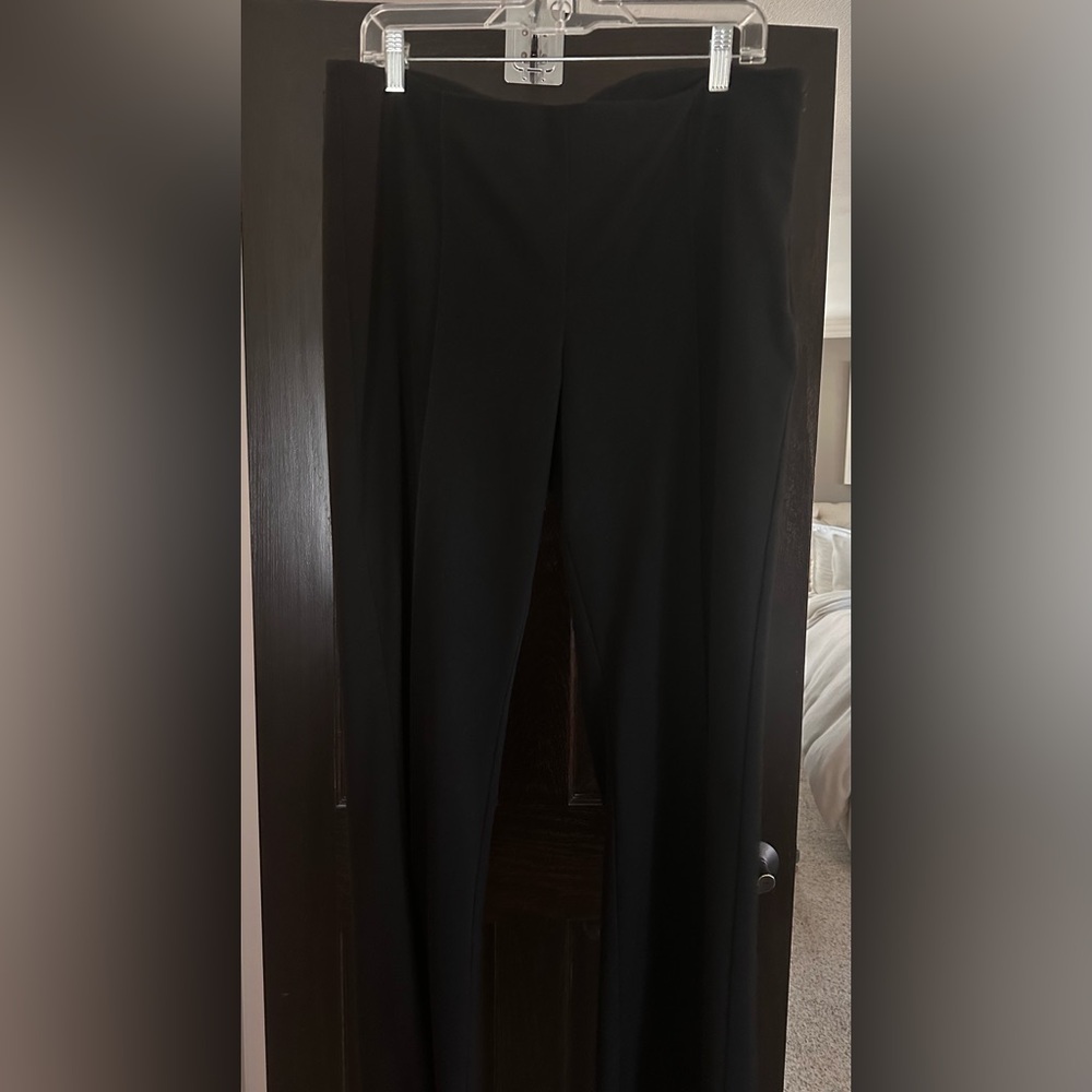 Abercrombie & Fitch | New without tags | Black flare pants | size 31R